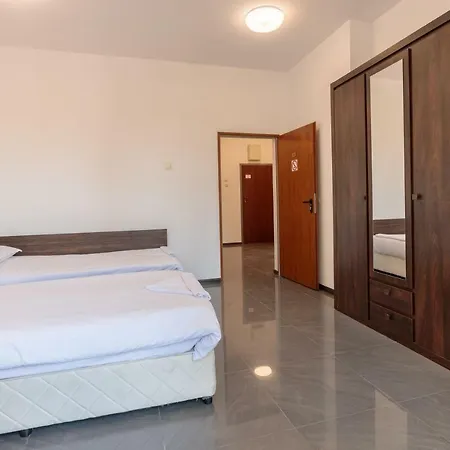 Seaside Guest Гостевой дом Бургас